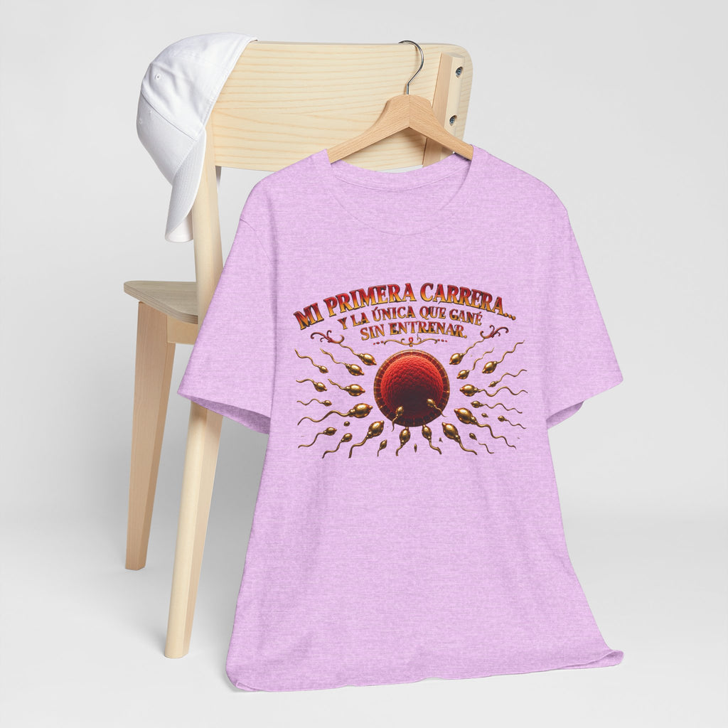 T-Shirt — "Mi Primera Carrera: La Única Que Came Sin Entrenar" Retro Running Graphic Tee