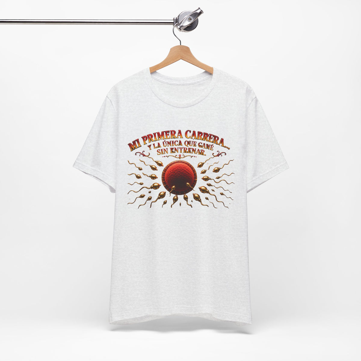 T-Shirt — "Mi Primera Carrera: La Única Que Came Sin Entrenar" Retro Running Graphic Tee