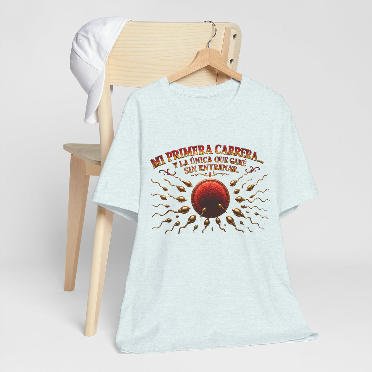 T-Shirt — "Mi Primera Carrera: La Única Que Came Sin Entrenar" Retro Running Graphic Tee