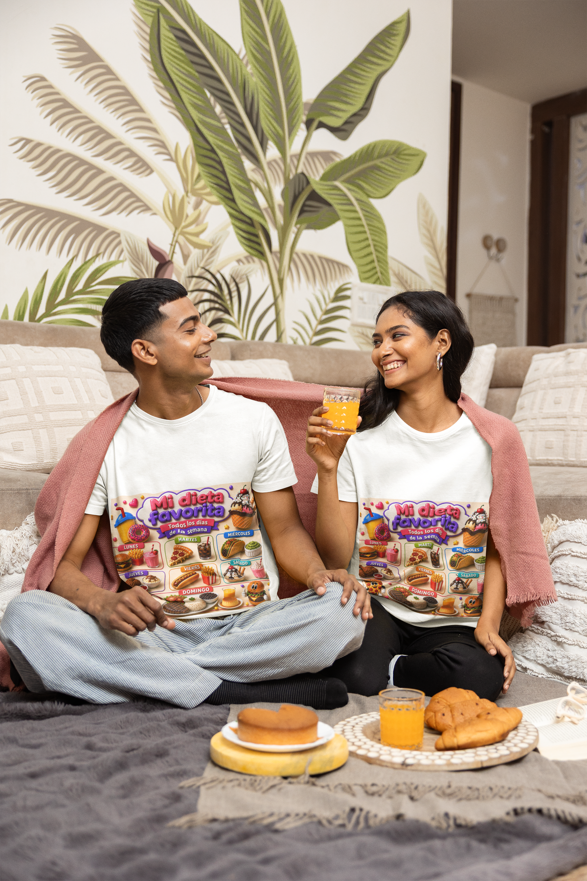 T-Shirt — "Mi dieta favorita: Todos los días de la semana" (Daily Favorite Foods Graphic Tee)