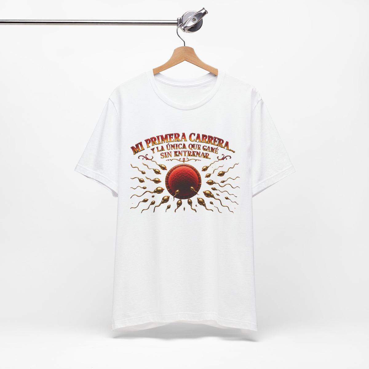 T-Shirt — "Mi Primera Carrera: La Única Que Came Sin Entrenar" Retro Running Graphic Tee