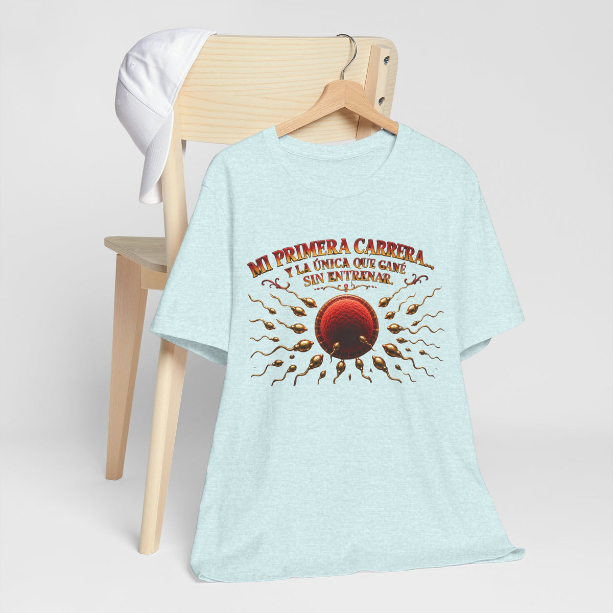T-Shirt — "Mi Primera Carrera: La Única Que Came Sin Entrenar" Retro Running Graphic Tee