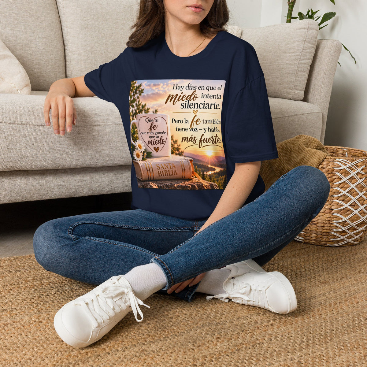 Camiseta Cristiana en Español – Fe Sobre el Miedo | Regalo de Fe e Inspiración | Christian Faith T-Shirt
