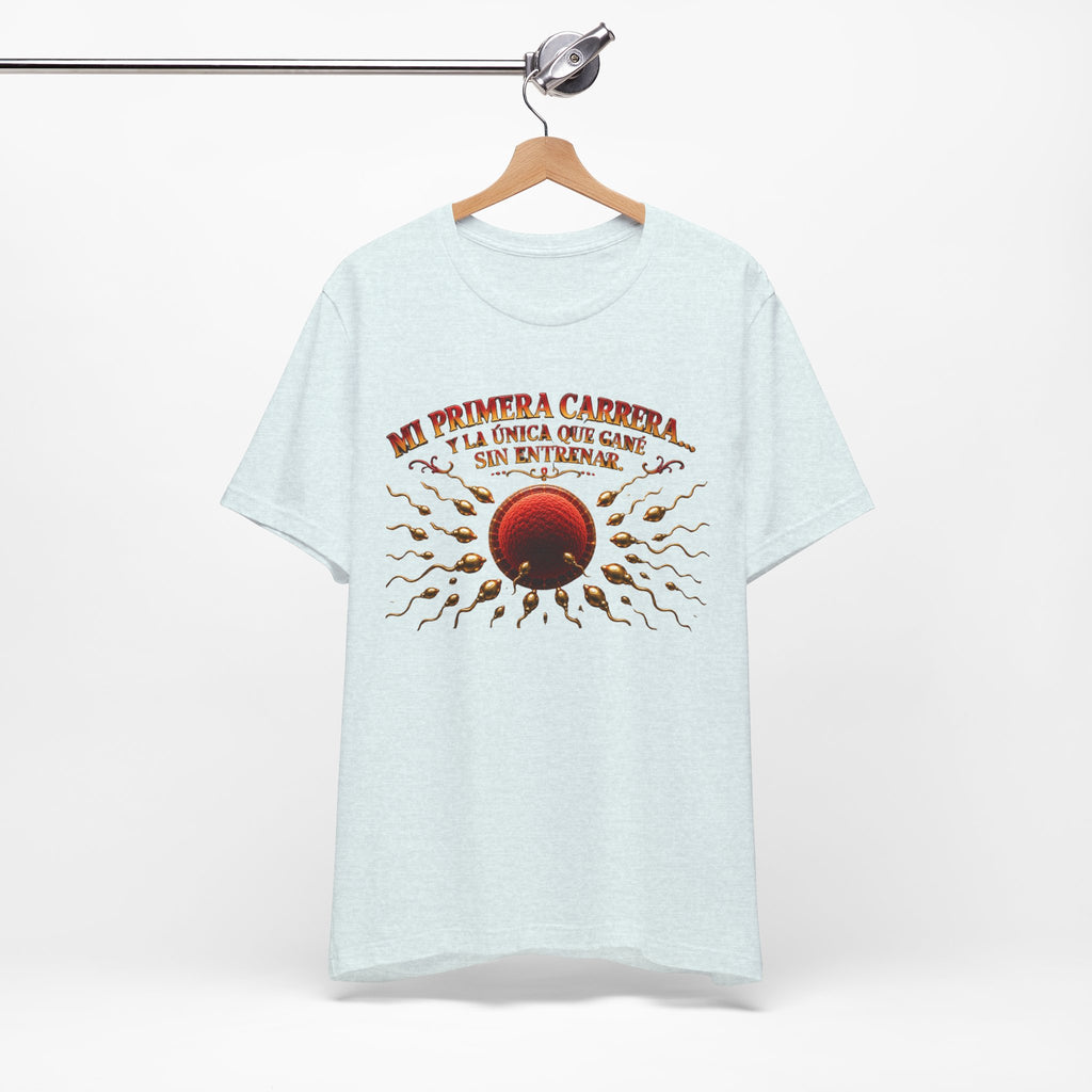 T-Shirt — "Mi Primera Carrera: La Única Que Came Sin Entrenar" Retro Running Graphic Tee
